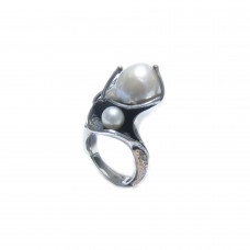 Silver Baroque Pearl Ring